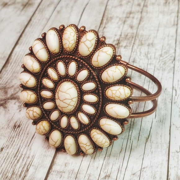 Copper & white squash blossom western bracelet - Picture 1 of 4